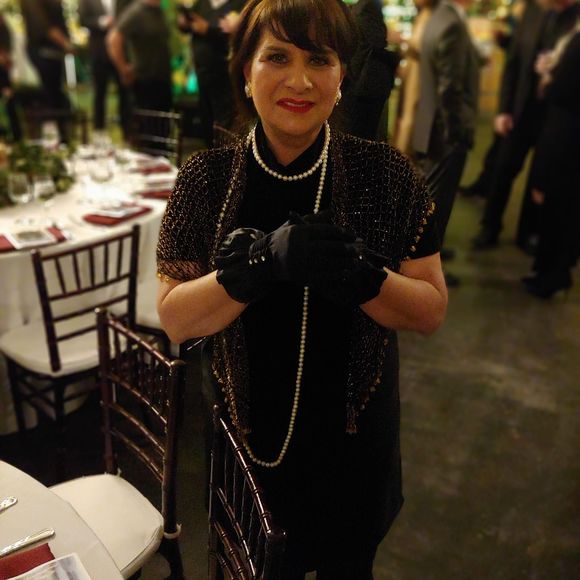 Meet your Posher, Lorie ann - Picture 1 of 1